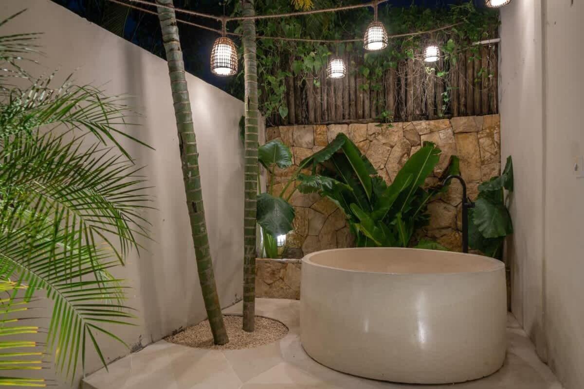 The Jungle - Luxurious & Tropical Concept - 3Br - Central Canggu Экстерьер фото